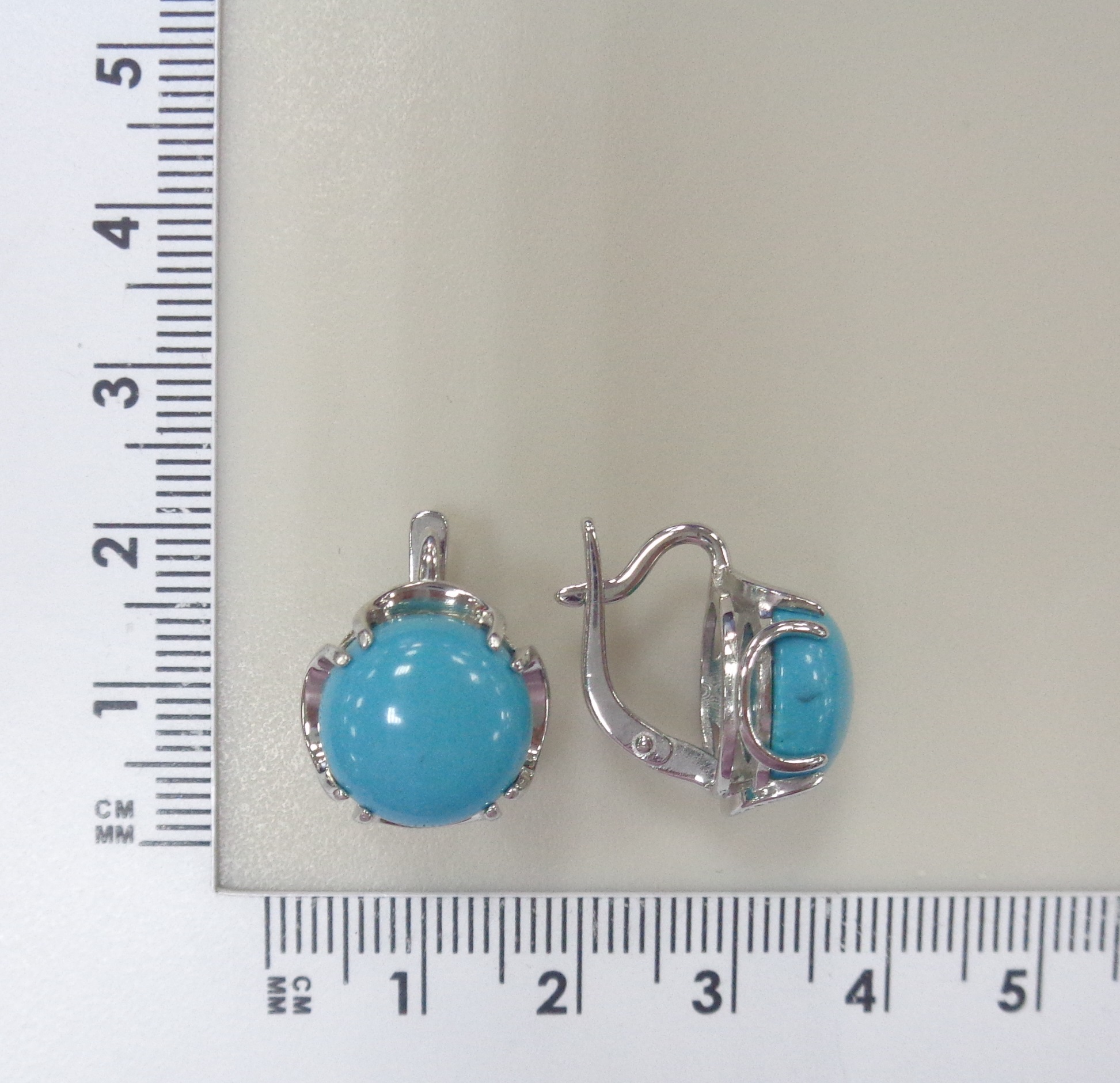 Серебряные серьги с бирюзой